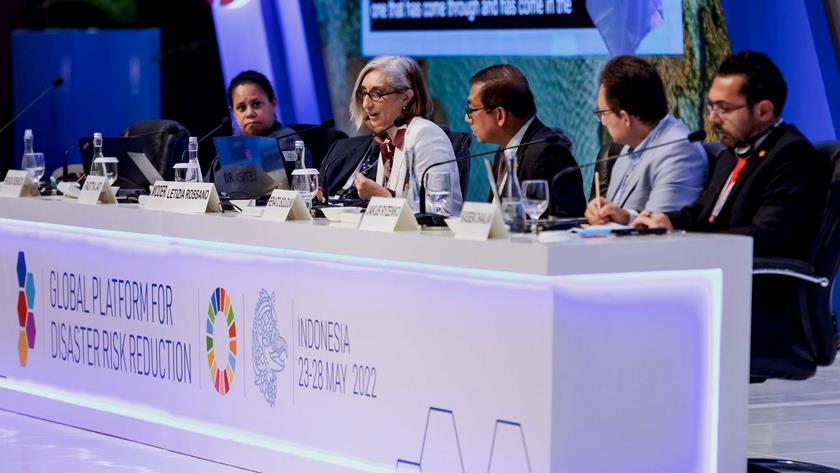 Iranpress: UN Office for Disaster Risk Reduction held a meeting in Bali