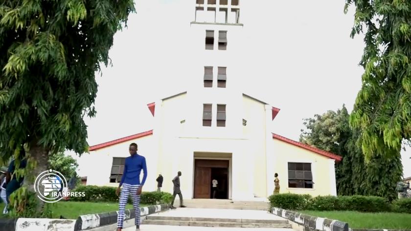 Iranpress: Gunmen kill 50 worshipers at church in SW Nigeria