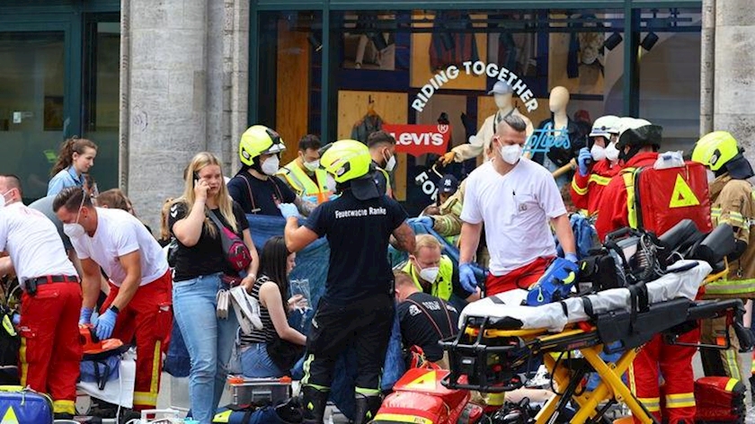 Iranpress: 14 children injured, one man killed after car driven to crowd in Berlin 