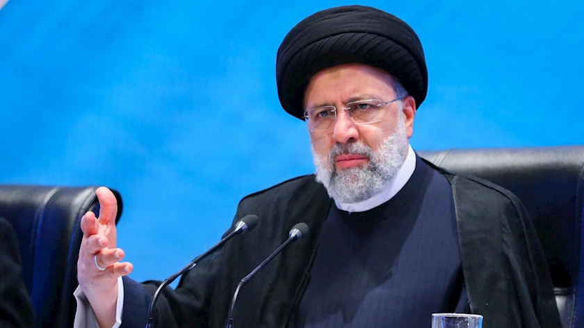 Iranpress: Iran never gets back from its position even one step: Pres. Raisi