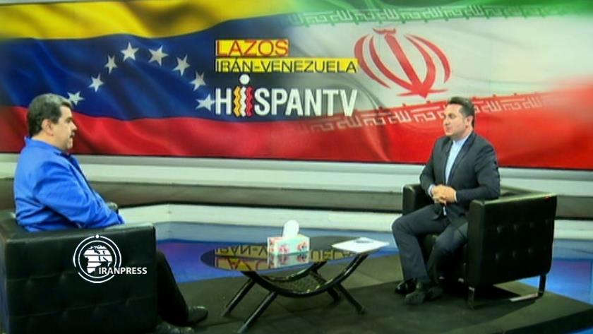 Iranpress: Venezuelan President visits HispanTV facilities