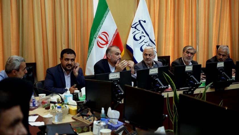 Iranpress: Iran stands against West