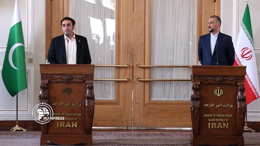 Iranpress: Amir-Abdollahian: Iran, Pakistan