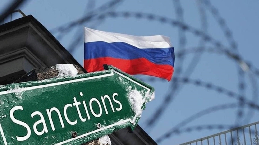 Iranpress: Russian businessmen seek tips from Iran: FT report