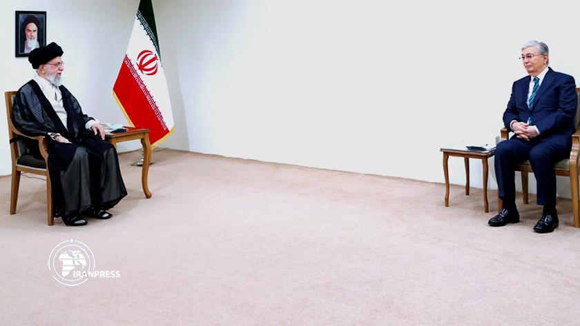 Iranpress: Leader receives Kazakh president