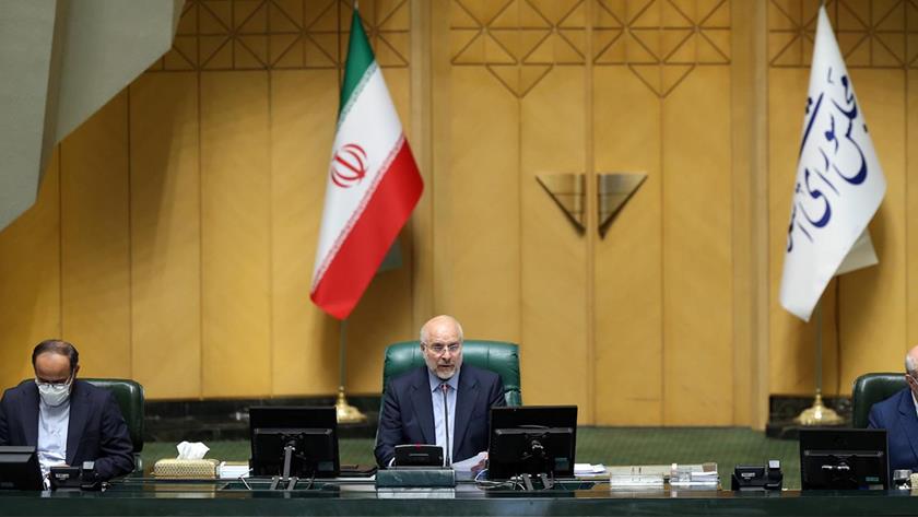 Iranpress: Speaker: Over 5 million Iranians covered by insurance for free