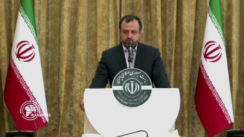 Iranpress: Curbing inflation is priority in economic policy of government: Iranian Official