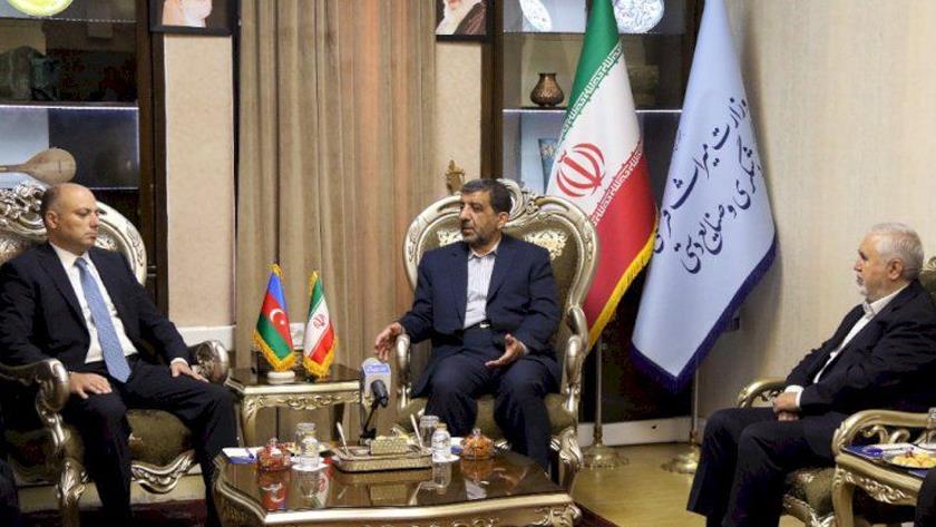 Iranpress: Iran, Azerbaijan must join efforts to preserve historical monuments: Minister