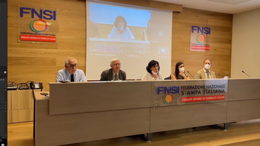 Iranpress: Italian activists oppose Assange