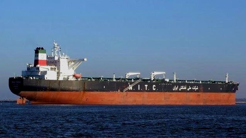 Iranpress: Iranian oil tanker enters Syrian Baniyas Port