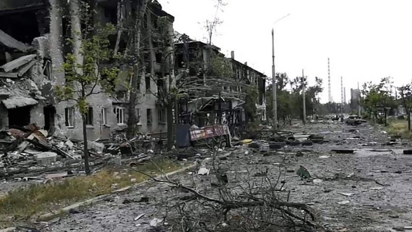 Iranpress: Ukraine says its forces pulled out of Lisichansk