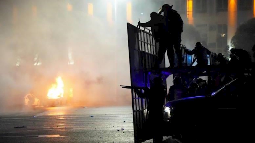 Iranpress: Uzbekistan says 18 killed, hundreds wounded in unrest