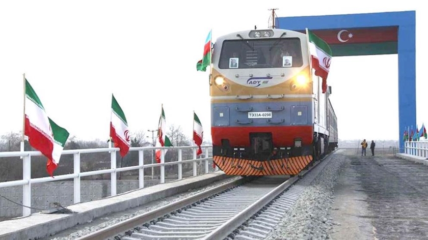 Iranpress: Iran transfers Russian cargos through North-South Corridor 