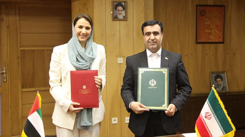 Iranpress: Iran, UAE ink MoU on environmental COOP
