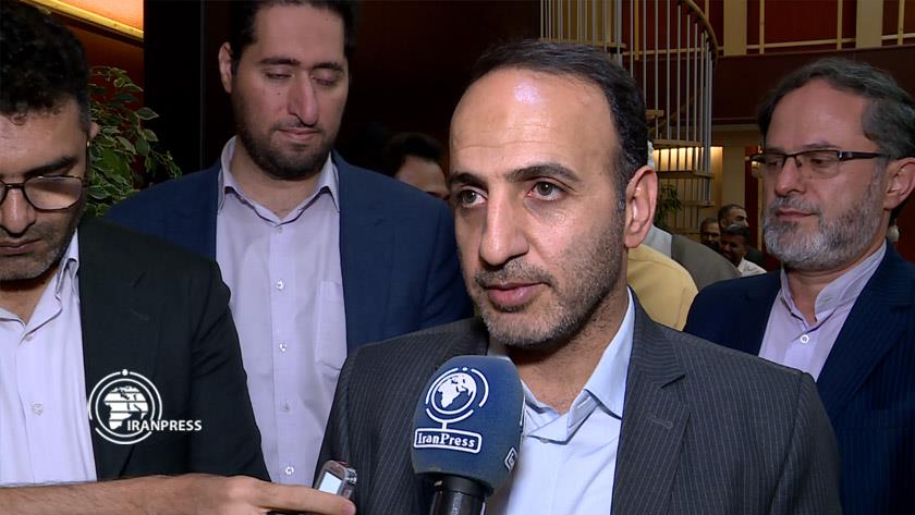 Iranpress: Iran, Iraq stress expansion of relations in science, culture