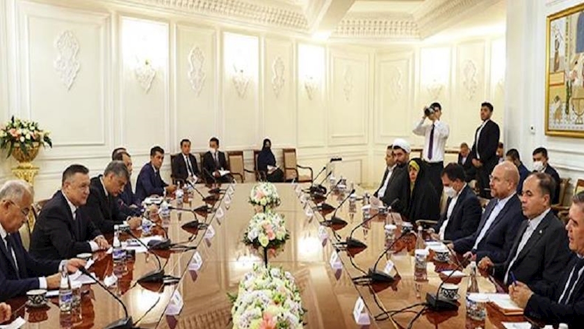 Iranpress: Iran, Uzbekistan aim to increase trade exchange up to $2bln