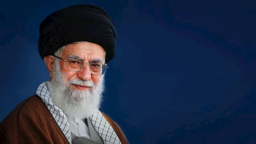 Iranpress: Leader says poetry, voice, music in song must be selective