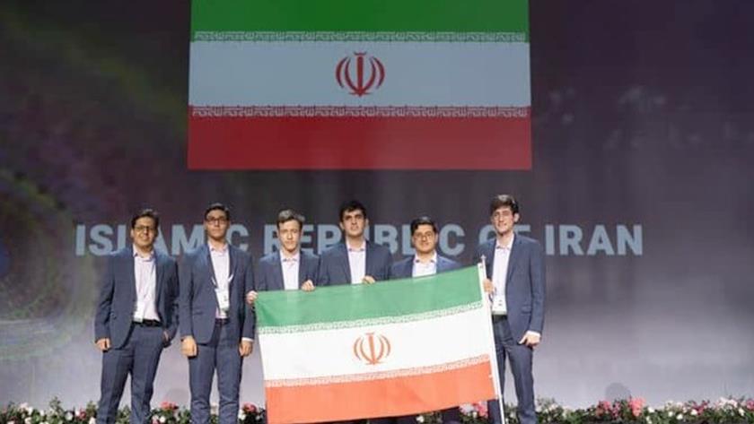 Iranpress: Iranian students win gold medals in International Mathematical Olympiad