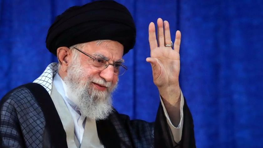Iranpress: Leader pardons prisoners on occasion of two Eids
