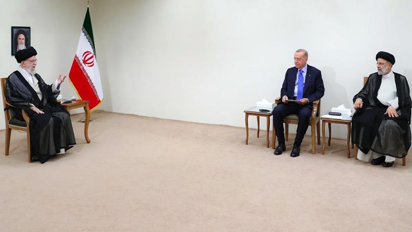 Iranpress: Attacking Syria will harm Turkey, benefit terrorists: Leader