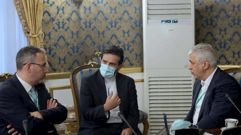 Iranpress: Turkish Minister of Sports, his Iranian counterpart discuss cooperation