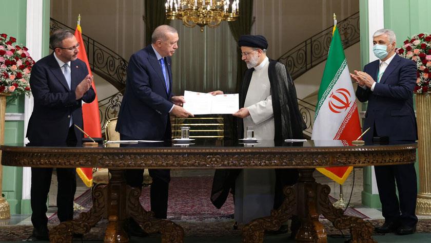 Iranpress: Erdogan invites Raisi to attend opening ceremony of Islamic Solidarity Games 