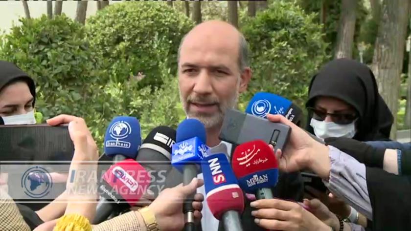 Iranpress: Diplomacy regarding water issues; top priority of Iran
