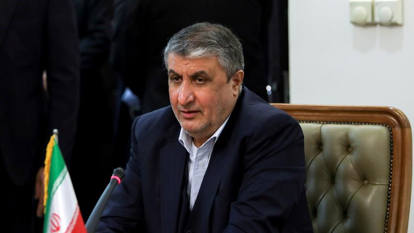Iranpress: Iran to construct nuclear research reactor at Isfahan site