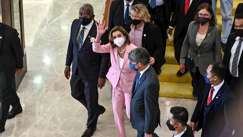 Iranpress: Pelosi lands in Taiwan in 