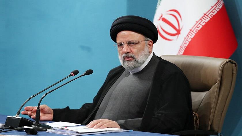 Iranpress: Raisi hails bravery and resistance of Palestinian youths