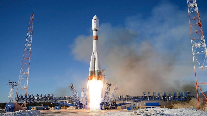 Iranpress: Iranian Khayyam satellite launched into space