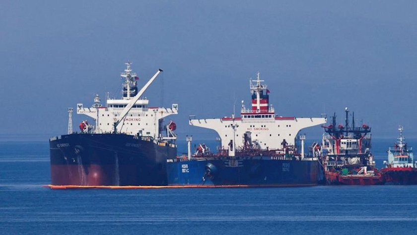 Iranpress: Iranian seized oil tanker reloading in Greece: Sources