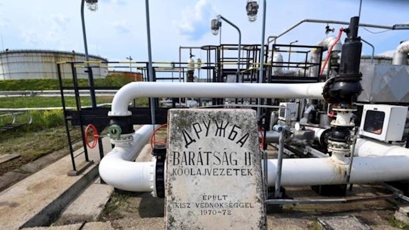 Iranpress: Russian oil flows to Czech Republic have resumed
