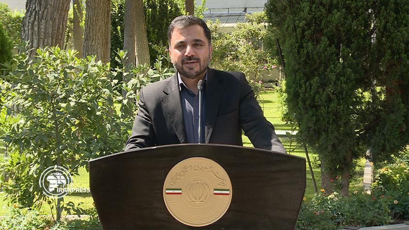 Iranpress: Khayyam satellite 1st images to be published in 2 weeks: ICT min.