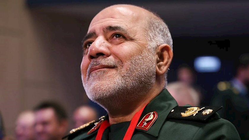Iranpress: Iran supports non-nuclear status of Middle East: Top brass