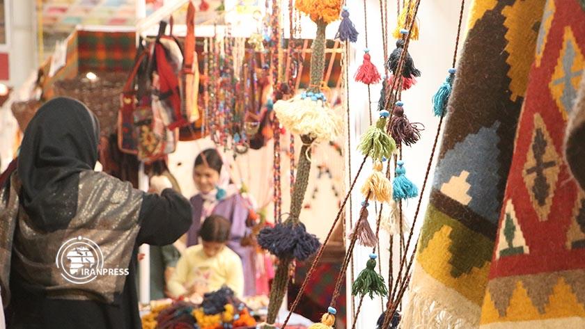 Iranpress: Urmia Handicraft Exhibition