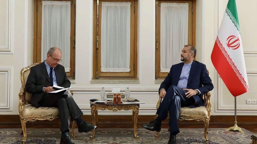 Iranpress: Iran FM calls on Sweden to respect ‘basic rights’ of wrongfully-jailed national