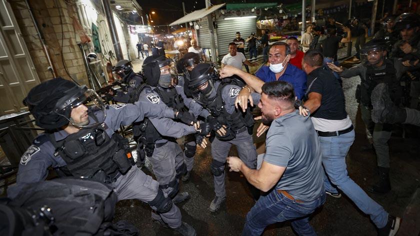 Iranpress: Israeli forces injure 7 Palestinians in West Bank