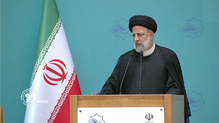 Iranpress: Raisi urges reflecting valuable medical community