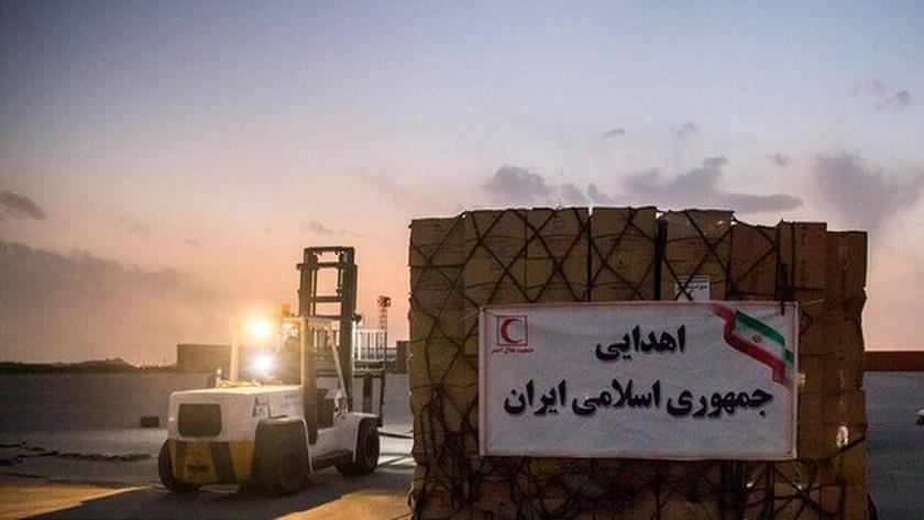 Iranpress: Iran sends 1st aid cargo to Pakistani flood-hit people