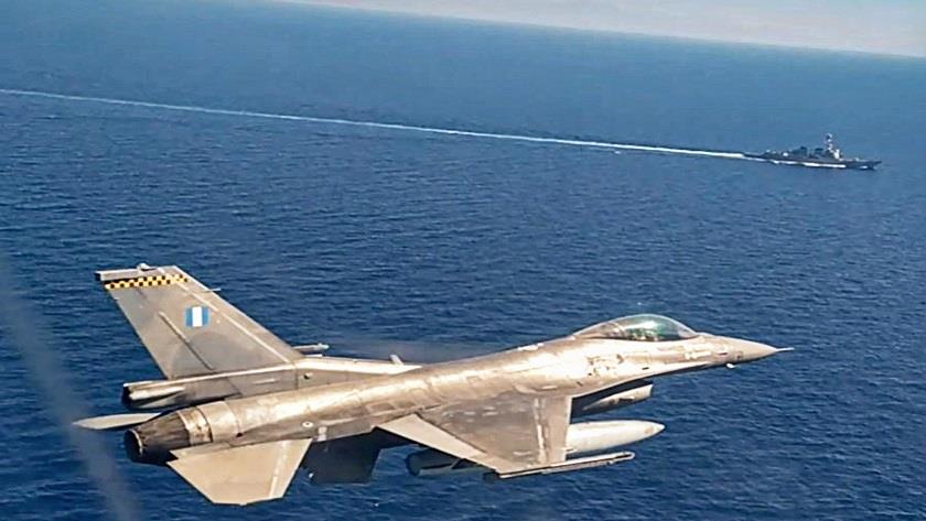 Iranpress: Greek, Turkish jets confront over Aegean sea