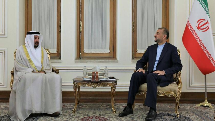 Iranpress: Iran, UAE seek to shore up ties