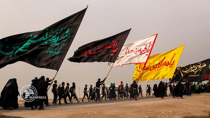 Iranpress: Arbaeen March: Path of pure love for Imam Hussain(AS)
