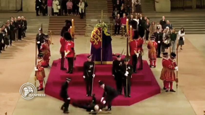 Iranpress: Queen