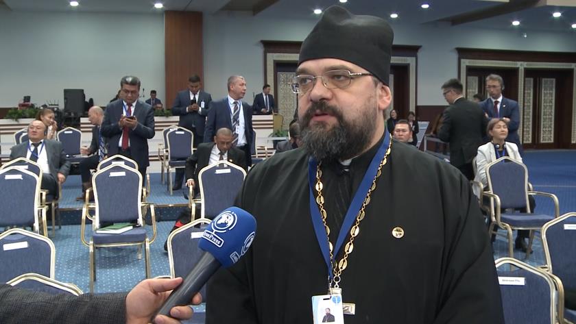 Iranpress: Orthodox Official: Dialogue among divine religions; Key to solve global challenges