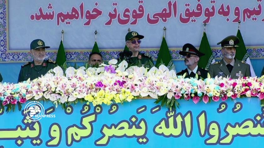 Iranpress: Maj Gen Bagheri: We will not tolerate changes in borders of regional countries