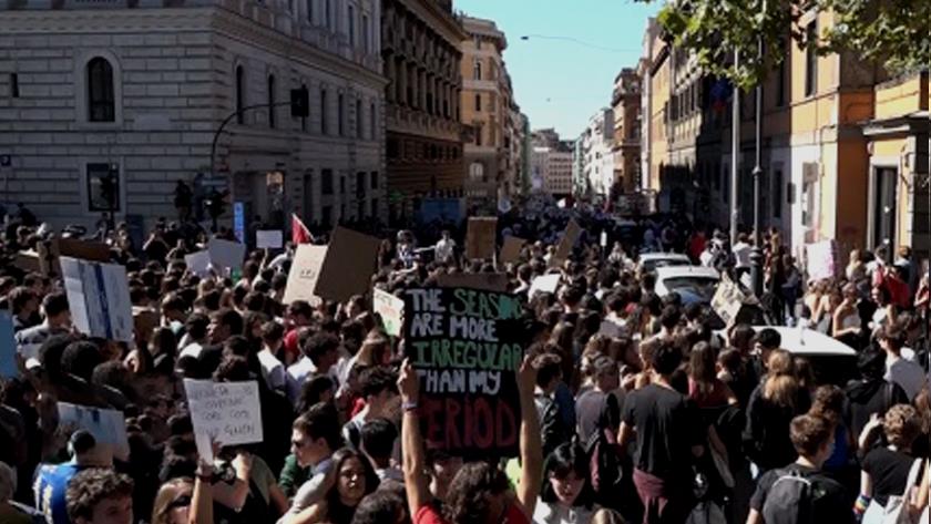 Iranpress: Italy