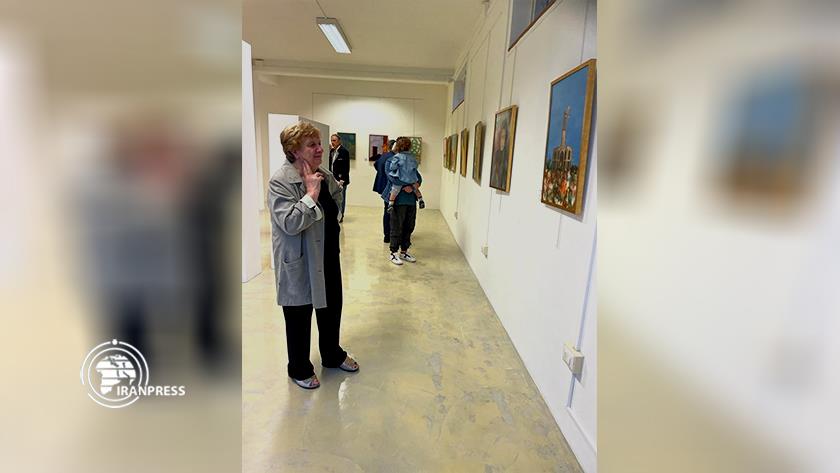 Iranpress: Painting exhibition of historical monuments of Yazd in Italy
