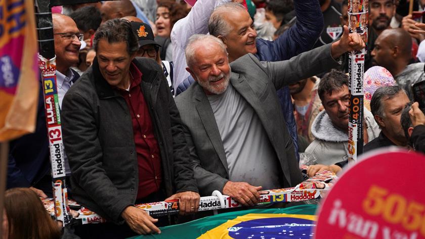 Iranpress: Front-runner Lula close to outright win in Brazil election