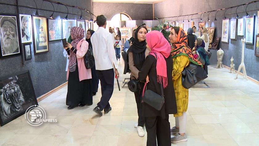 Iranpress: Exhibition of artworks of Afghan, Iranian artists in Tehran